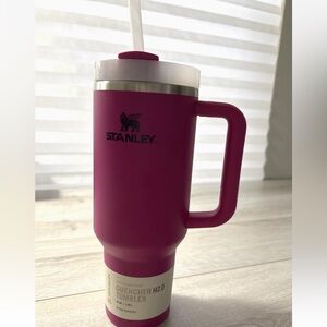 NEW Stanley The Quencher H2.0 Flowstate™ Tumbler | 40 OZ